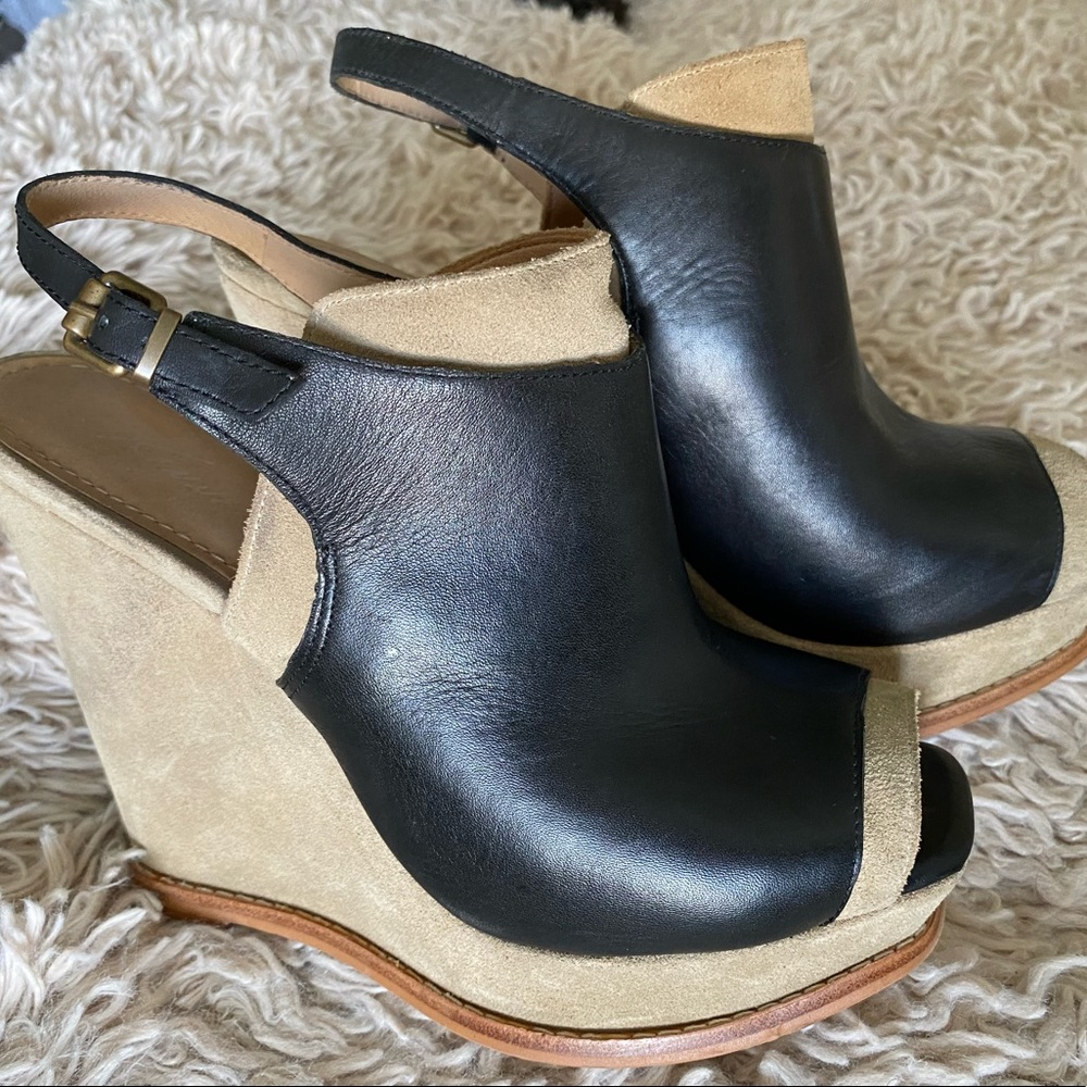 Kenneth Cole Wedge